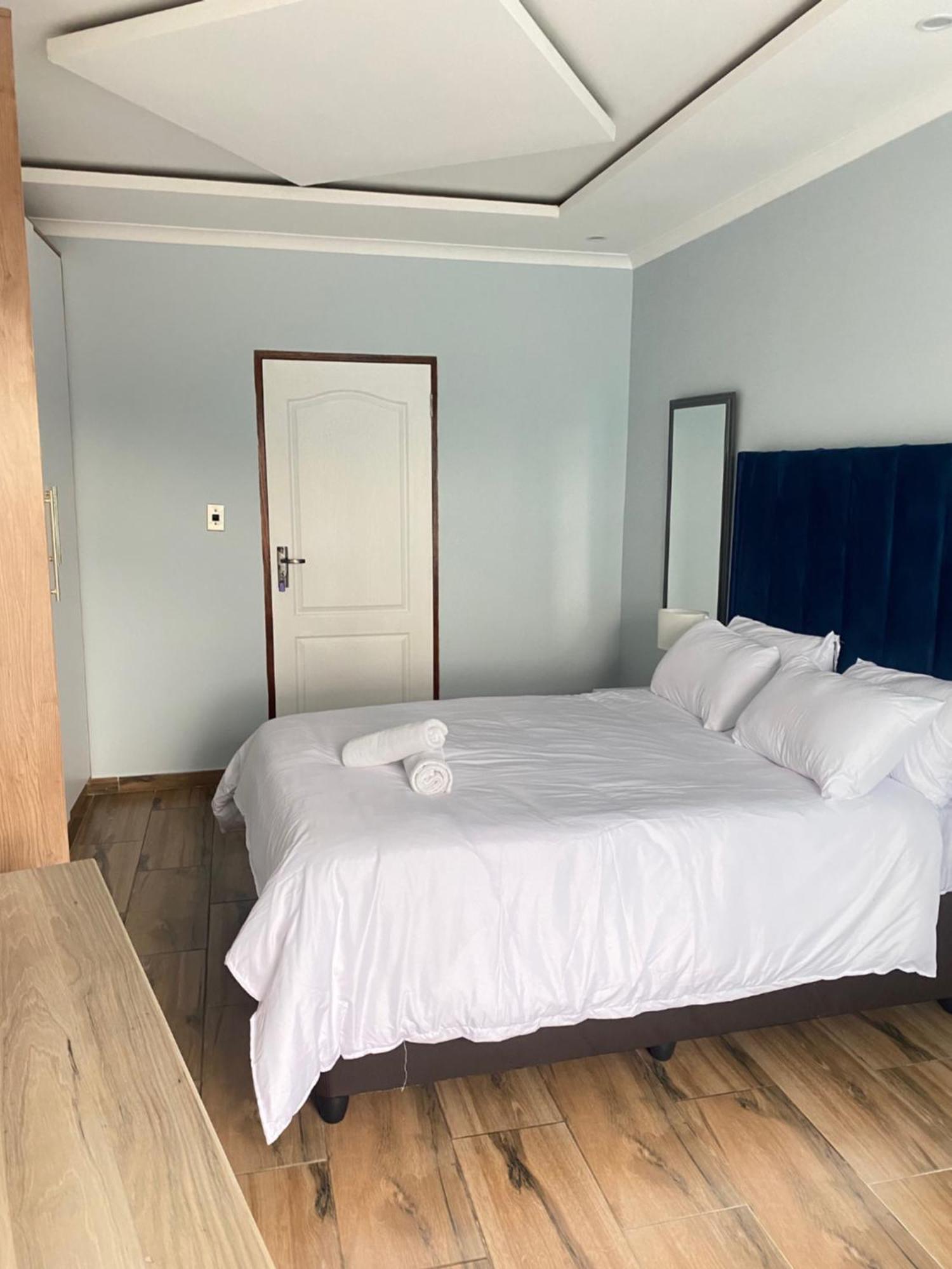Airport Imperial Guest House เคมป์ตัน พาร์ค ภายนอก รูปภาพ
